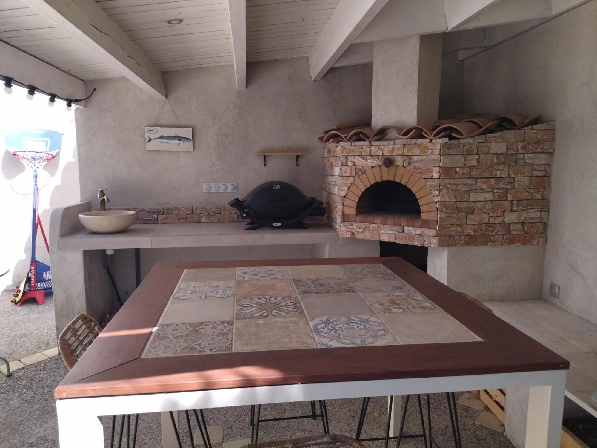 Independant Dans Charmante Bastide Mallemort