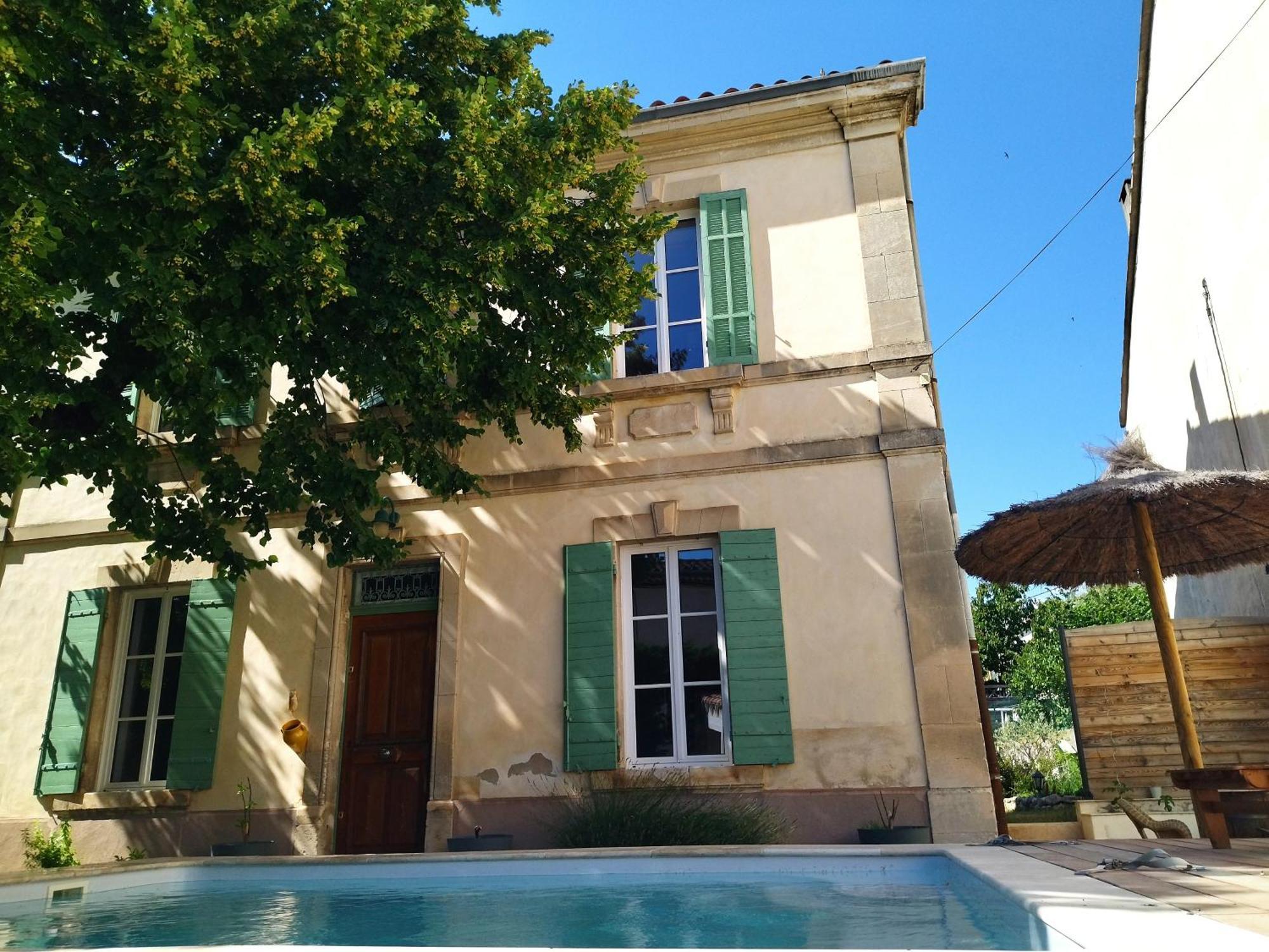 Independant Dans Charmante Bastide * Mallemort